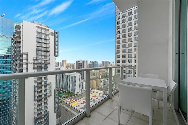 Building Photo - 300 S Biscayne Blvd