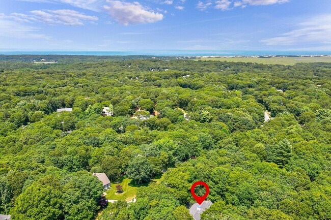 Building Photo - 130 Berkshire Trl