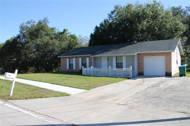 Building Photo - 745 Whitewood Dr