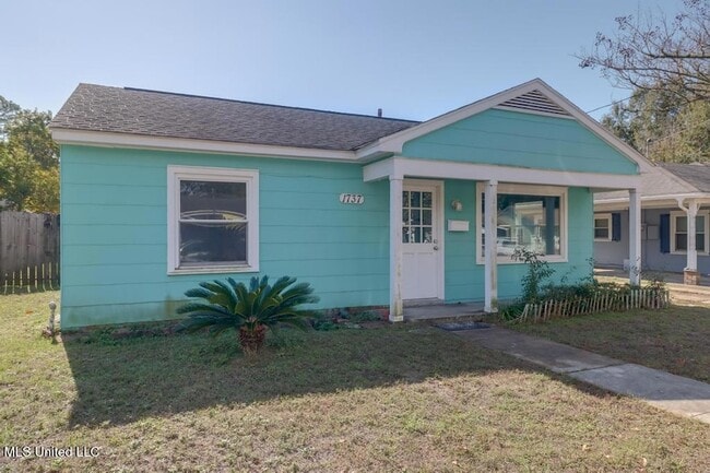 Primary Photo - 1737 Ridgeway Dr