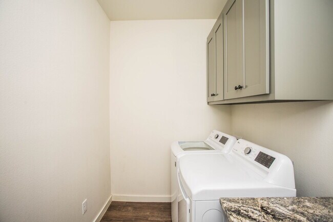 Building Photo - Spacious modern home in Lubbock-Cooper ISD!