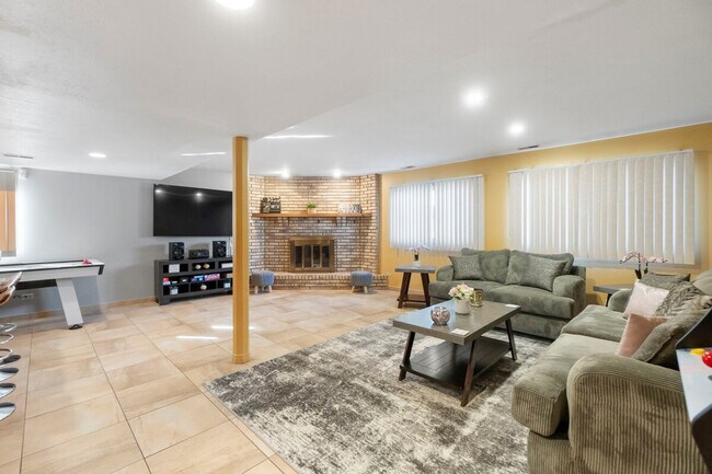 Building Photo - 5000 190th St