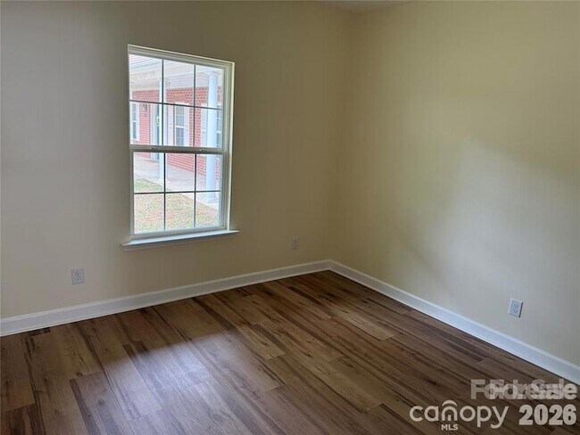 Building Photo - 7045 Somerset Springs Dr