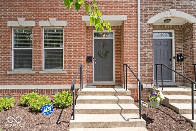 Building Photo - 2405 N Park Ave