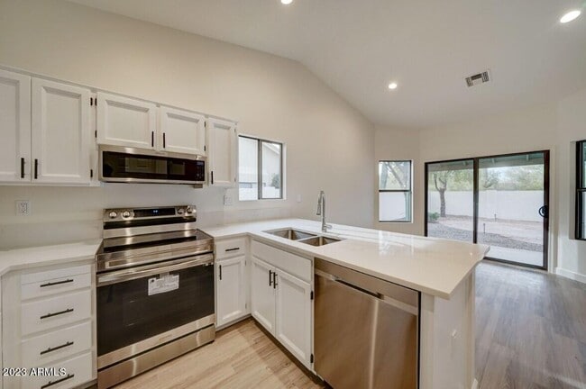 Building Photo - 11574 N 109th St