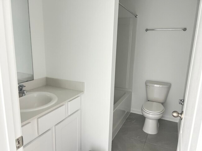 Building Photo - 84 Playa De Luna Ln