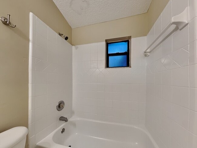 Building Photo - 7593 Sharbeth Dr S