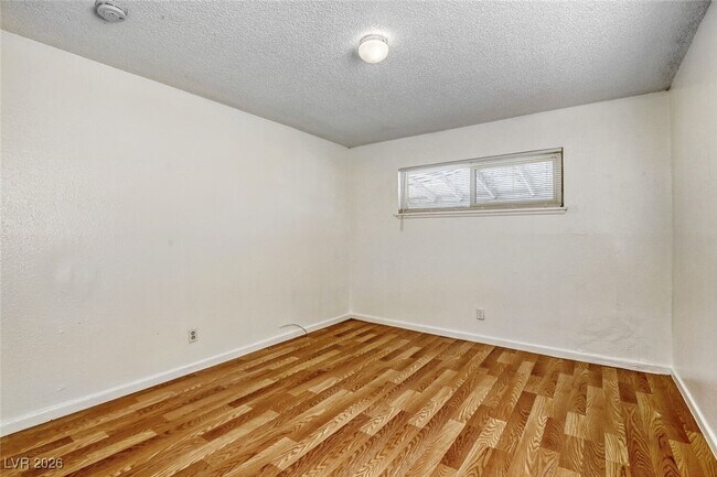 Building Photo - 214 George Pl