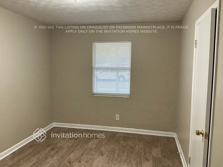 Building Photo - 1116 Willow Ln