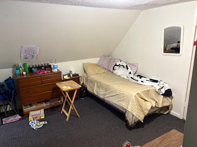 Building Photo - 408 Lawler Ave S