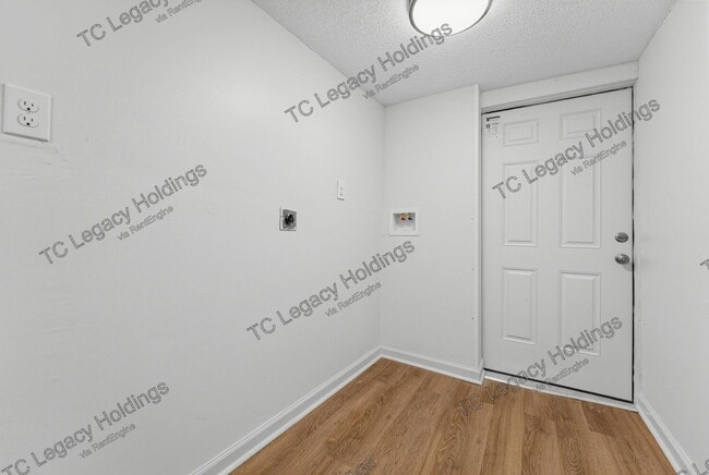 Building Photo - 1745 Fairmont Ave