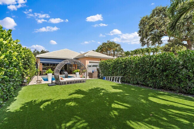 Building Photo - 231 Caravelle Dr