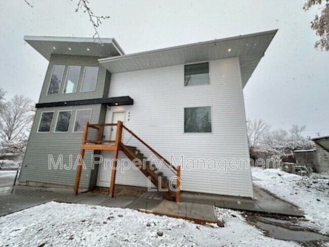 Building Photo - 498 East Fort Union Blvd