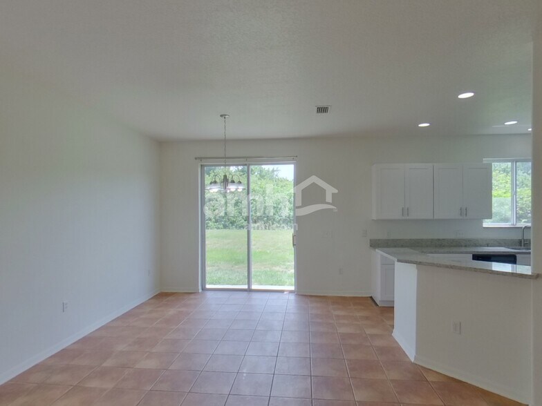 Building Photo - 19640 Timberbluff Dr