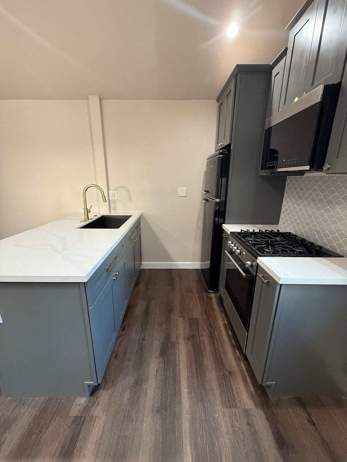 Kitchen - 764 Ohio Ave