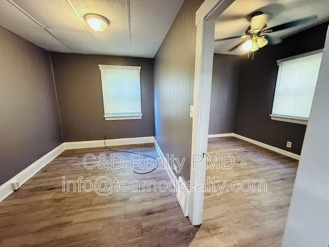 Building Photo - 3853 E 78th St