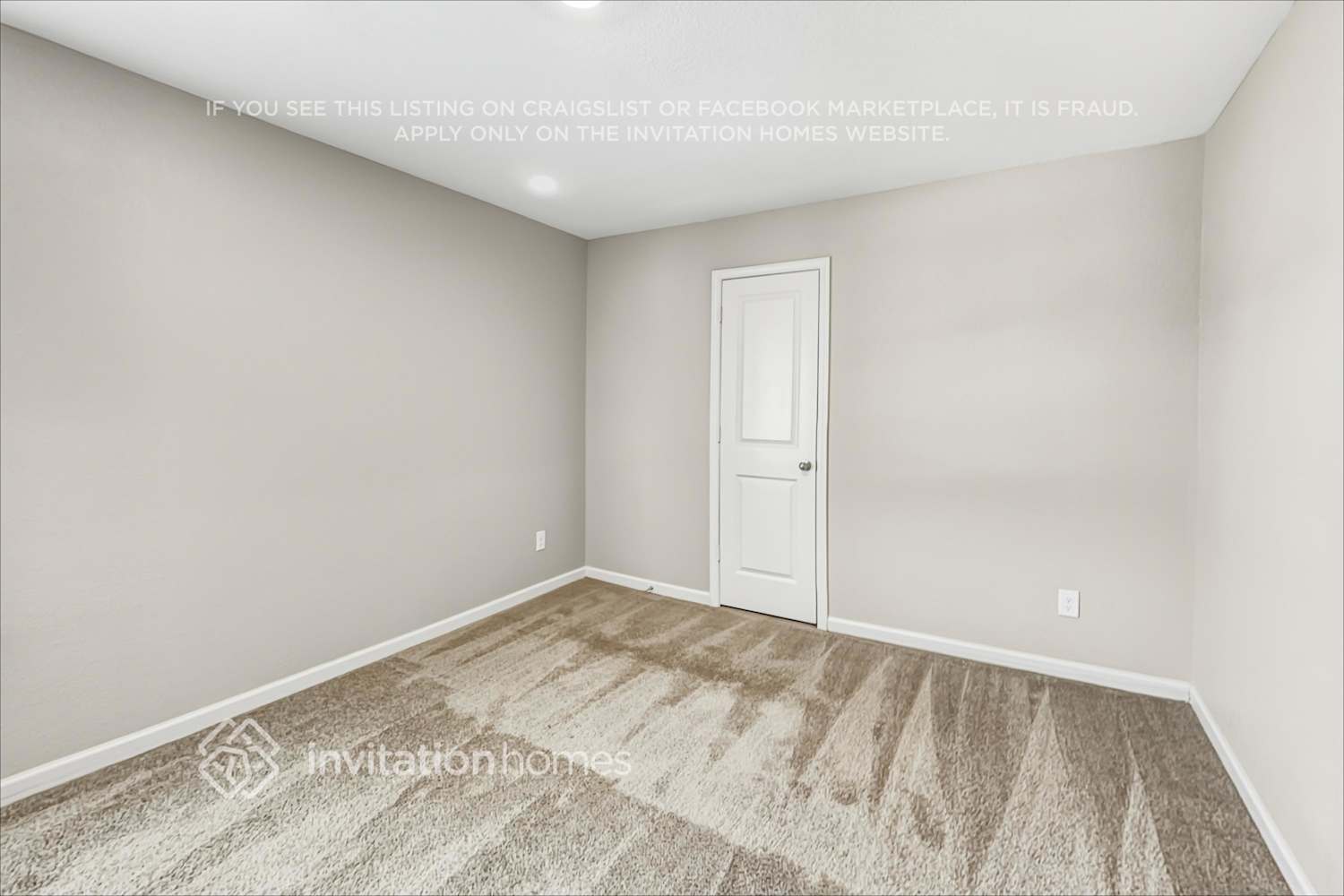Building Photo - 439 Vermeer Ct