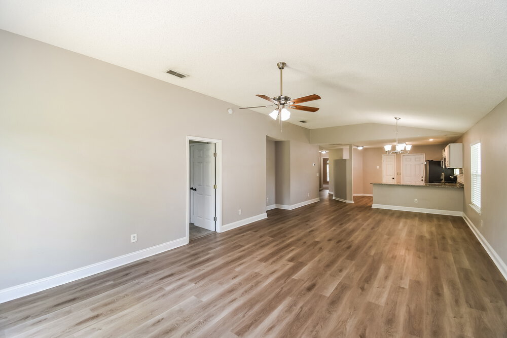 Building Photo - 8785 Chambore Dr