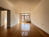 Building Photo - 836 Bergen St