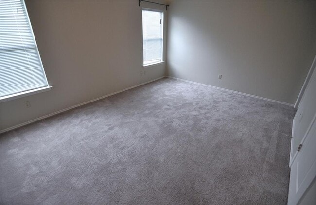 Building Photo - 1803 Timberwood Dr