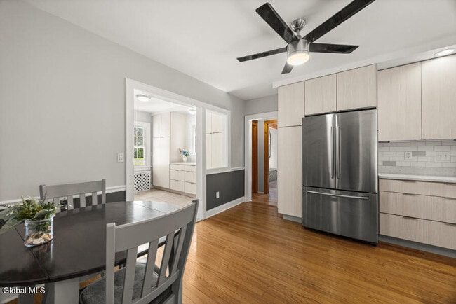 Building Photo - 2415 W Old State Rd