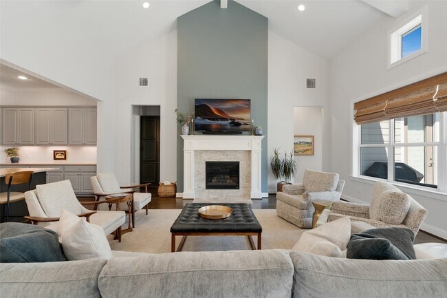 Building Photo - 14104 Cross Oaks Pl