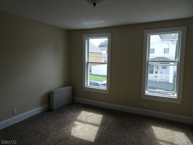 Building Photo - 59 Filmore St