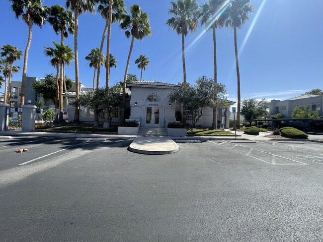 Building Photo - DOWNSTAIRS GREEN VALLEY CONDO | COVERED PATIO | COMMUNITY POOL + FITNESS CENTER