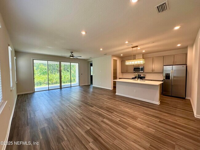 Building Photo - 75310 White Rabbit Ave