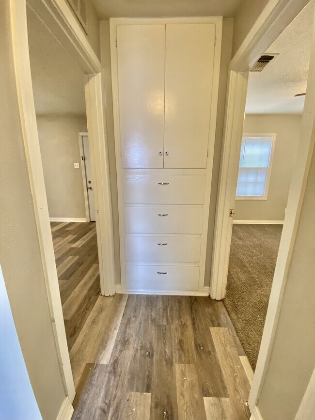 Building Photo - 2805 37th St