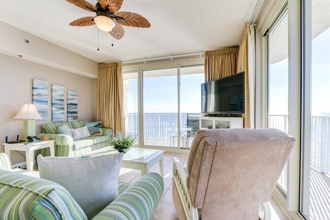 Building Photo - 9900 S Thomas Dr