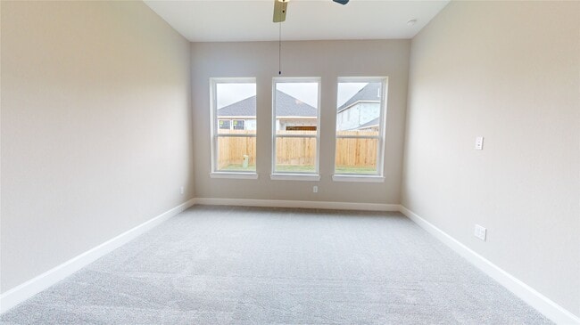 Building Photo - 122 Hazelnut Dr