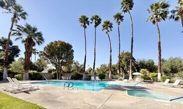 Building Photo - AVAILABLE NOW!! GORGEOUS 1 Bedroom 1 Bathroom - First Floor Condo in Palm Springs!!