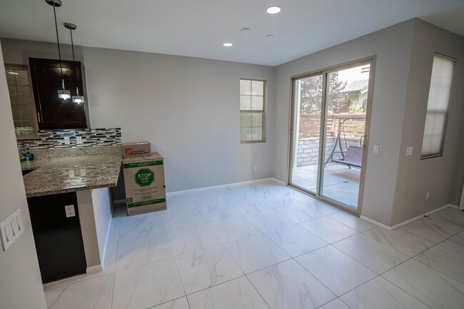 Building Photo - COMING SOON! Modern 3-Bedroom Home in Nort...