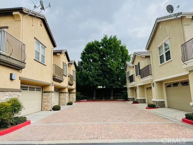 Building Photo - 7353 Ellena W