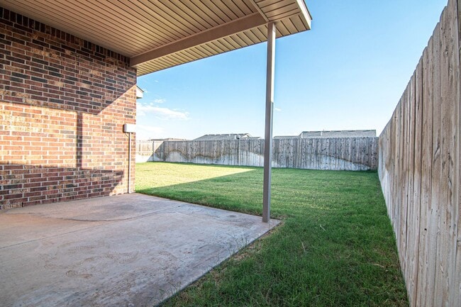 Building Photo - 2512 Outlaw Ct