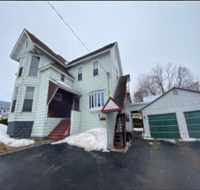 Building Photo - 141 Church St