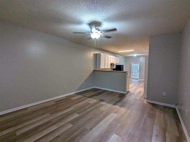 Building Photo - 143 Pine Meadows Cir