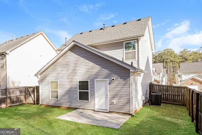 Building Photo - 7773 Newbury Dr