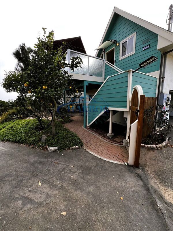 Building Photo - 668 W Paseo Del Mar