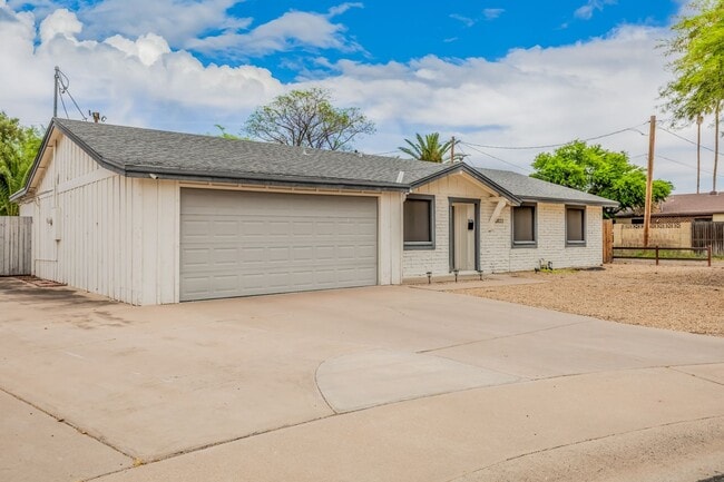 Building Photo - Home For Rent in Cavalier Estates!