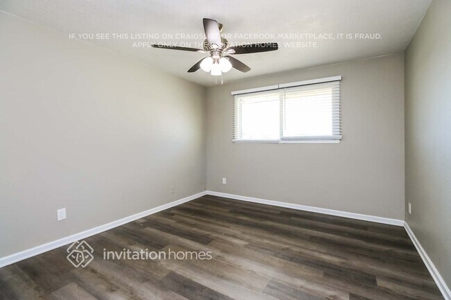 Building Photo - 14851 N 55th Ave