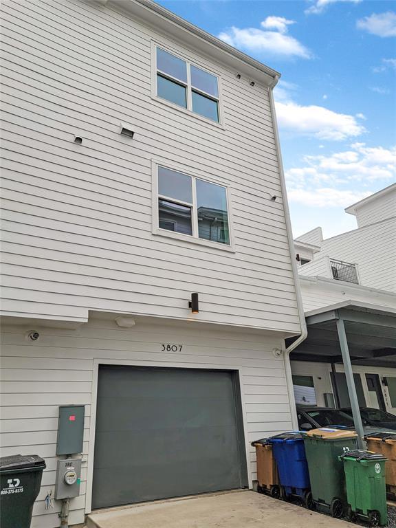 Building Photo - 3807 Threadgill St