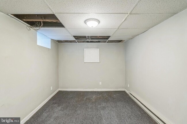 Building Photo - 4658 Mansion St