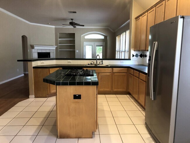 Building Photo - 13529 Anarosa Loop