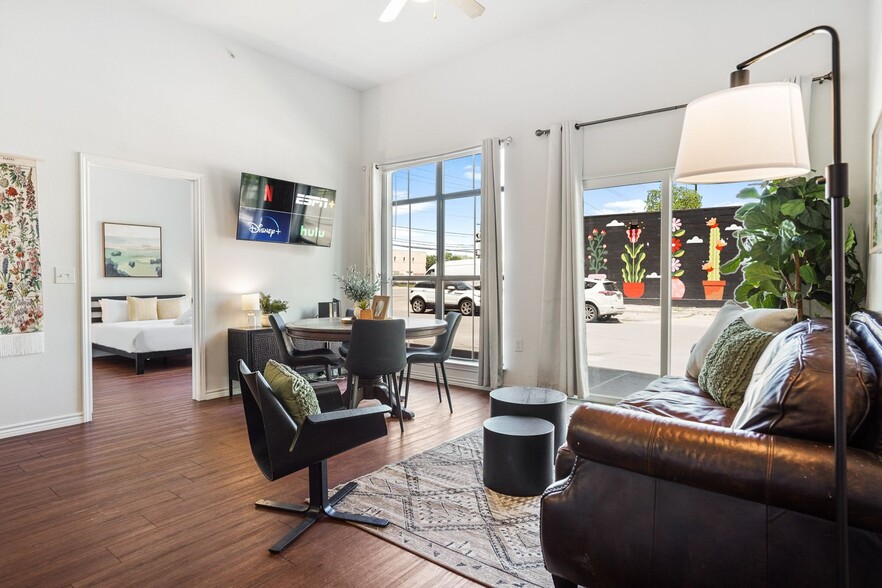 Interior Photo - Texan North Campus