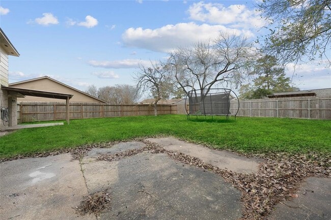 Building Photo - 10903 Maple Rock Dr