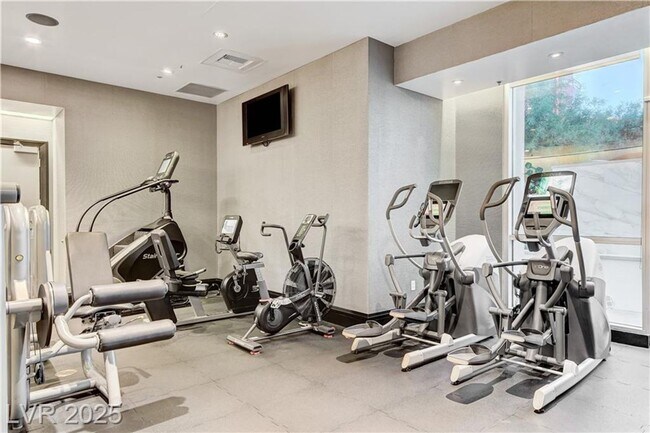 Building Photo - Luxury High-Rise Living at SKY | 29th Floo...