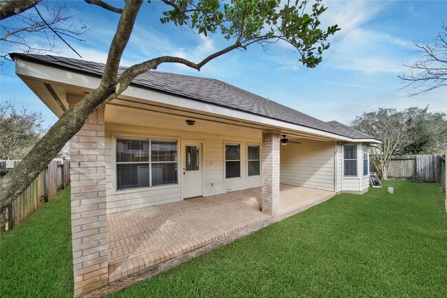 Building Photo - 11719 Short Trail Ln