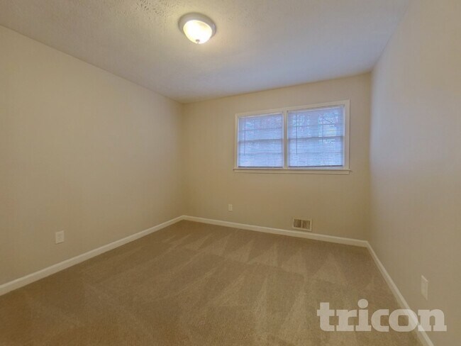 Building Photo - 5020 Horton Pl